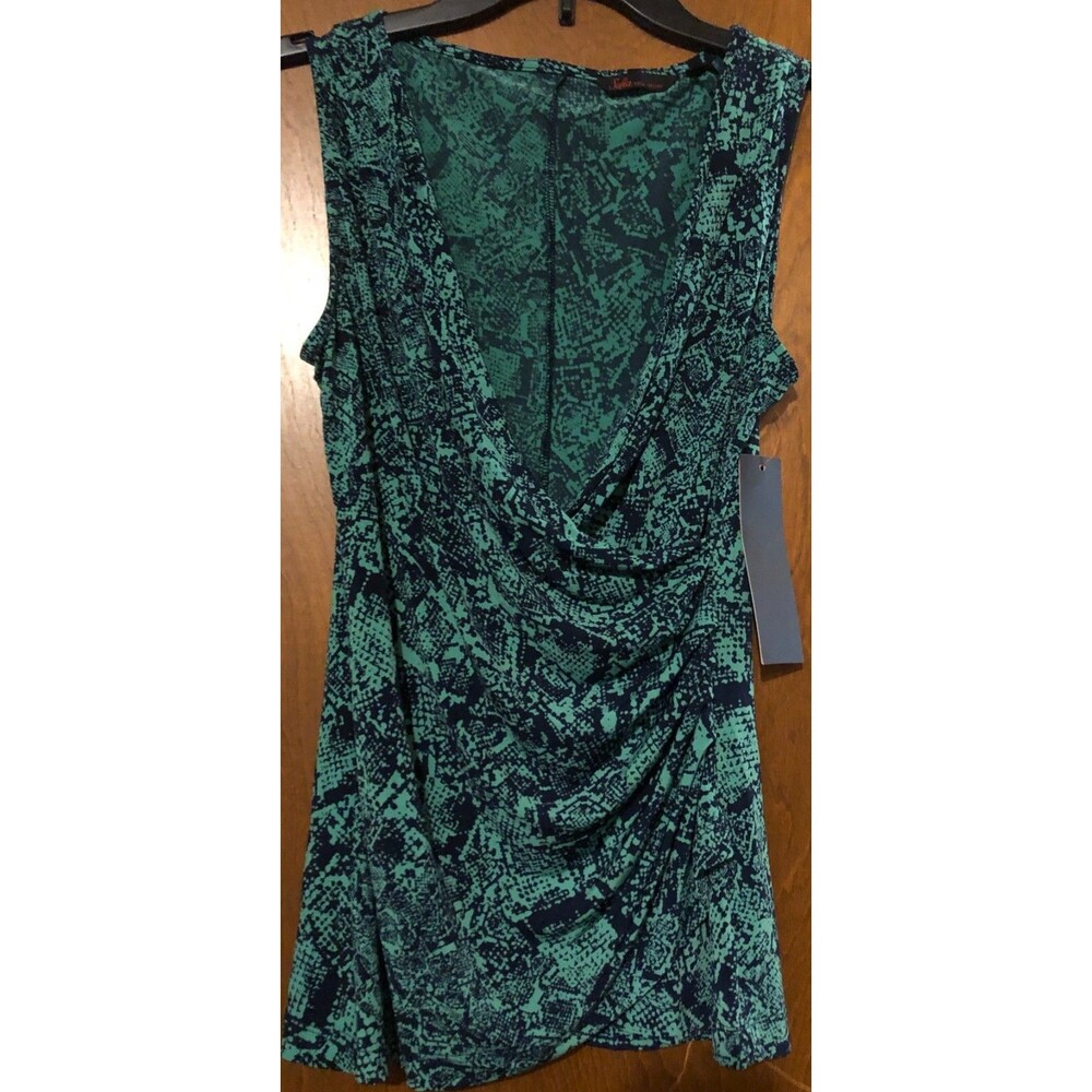 Women's Sofia Vergara Aqua Top Size XS NWT B1